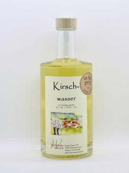 Kirschwasser im Holzfass gereift 